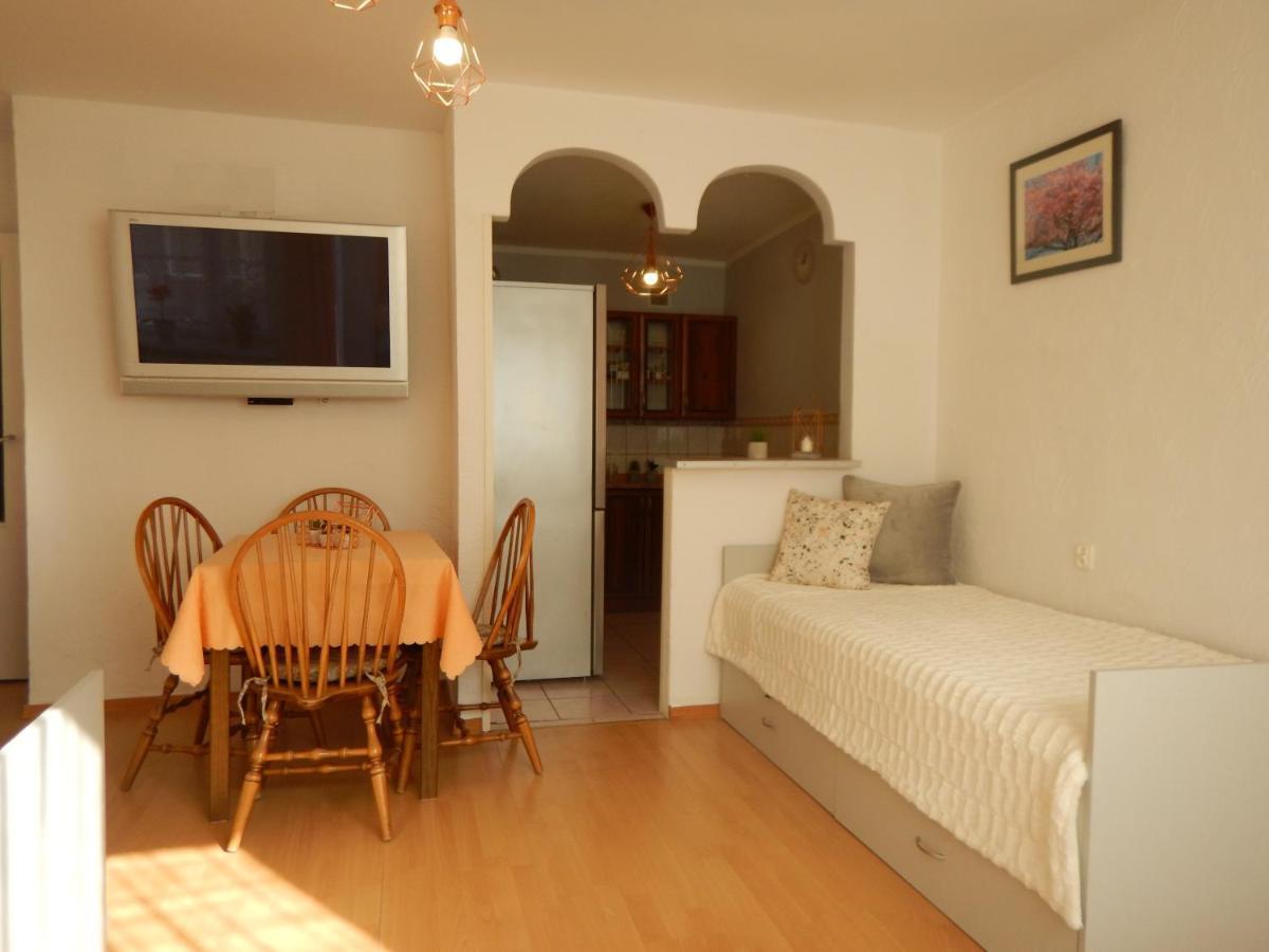 Apartament Piastowska Apartment Kamienna Gora Luaran gambar